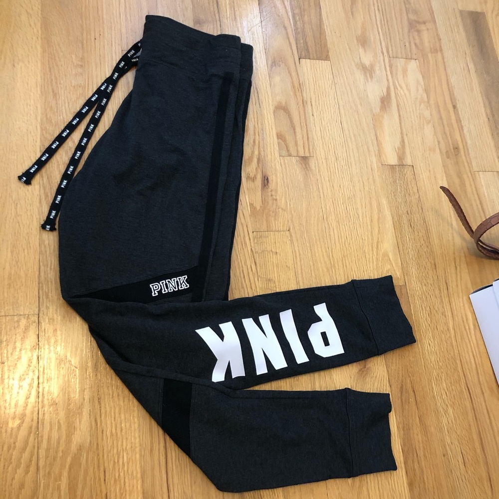 VS PINK YOGA LEGGINGS